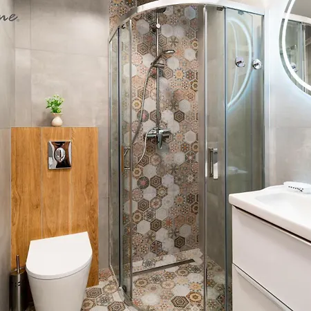 Nowoczesne Z Klimatyzacja I Balkonami, W Dobrej Lokalizacji *