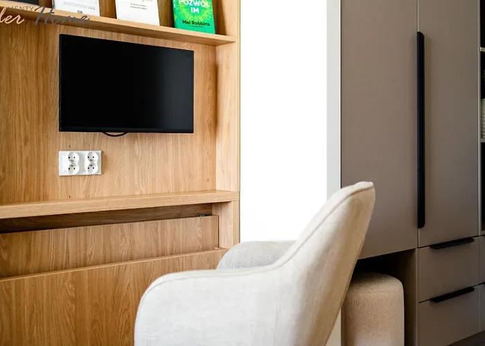 Apartament Nowoczesne Z Klimatyzacją I Balkonami, W Dobrej Lokalizacji